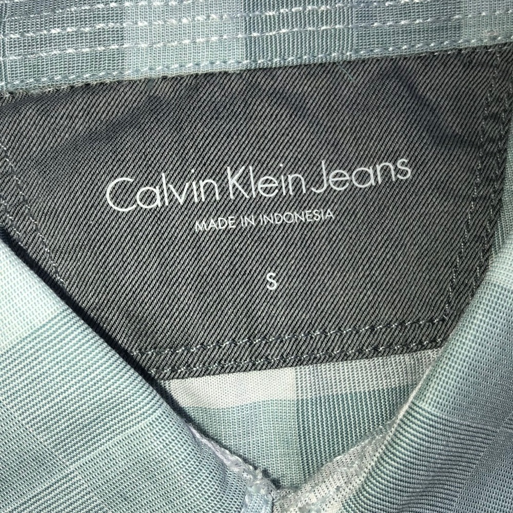 Men’s Calvin Klein Jeans brand short sleeve shirt